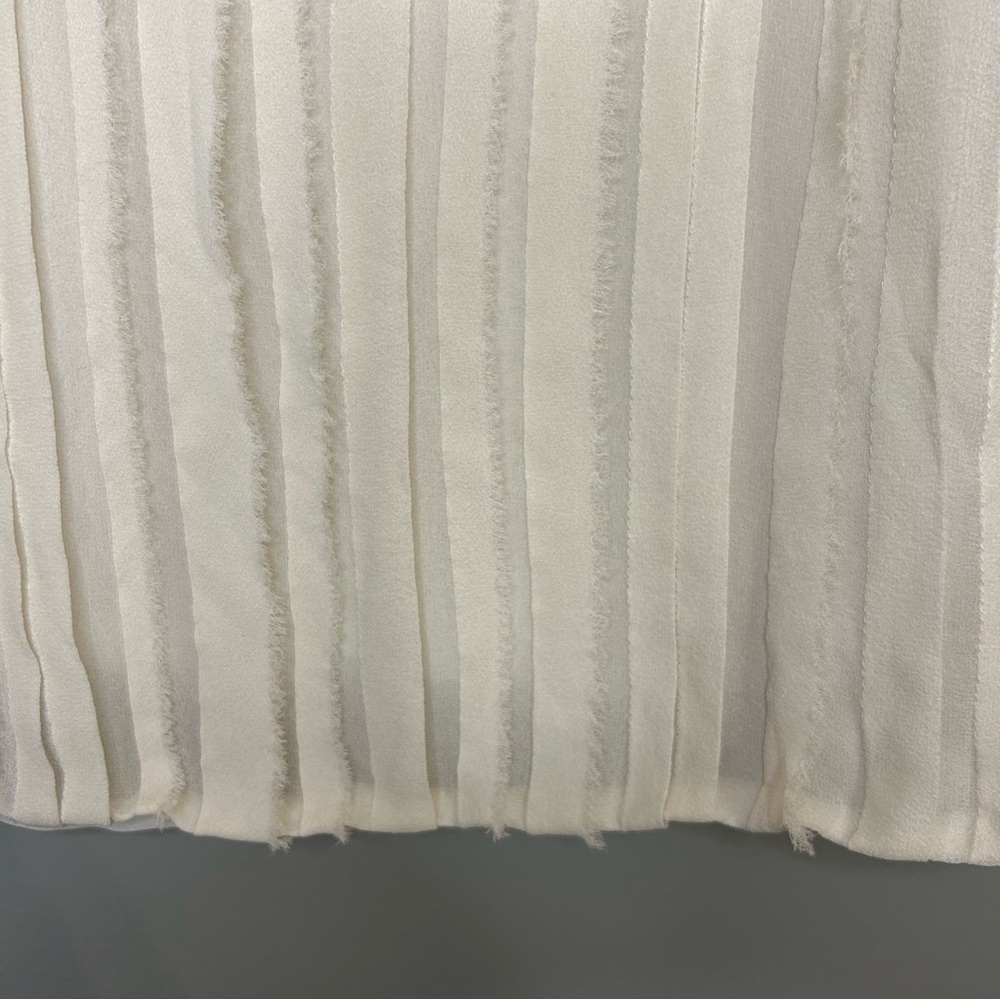 Joie 100% Silk Cream Pleated Blouse, Sz XS, Raw Edges, Lined Top - Picture 4 of 9